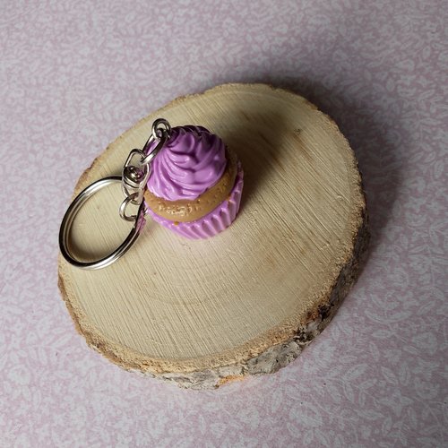 Porte clé cupcake framboise chantilly