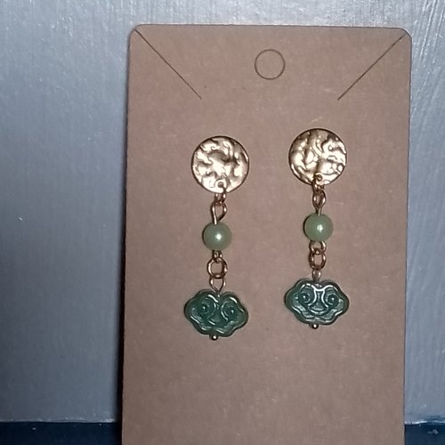 Paire de boucles d'oreilles "la vie en vert"