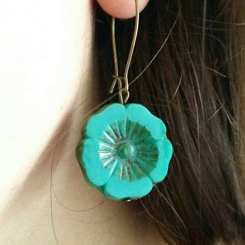 Boucles d'oreilles fleurs hawaïennes bleues turquoise