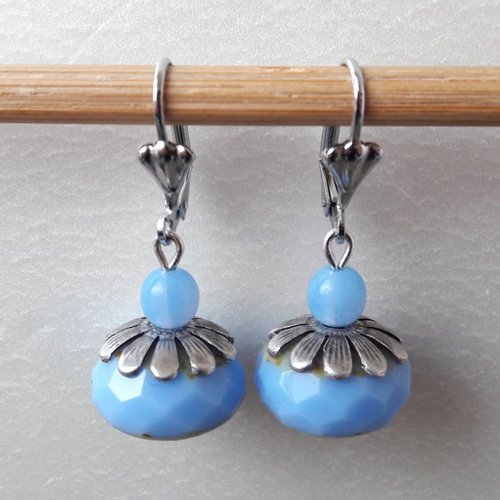 Boucles d'oreilles perles à facettes de bohème bleu lavande argenté 