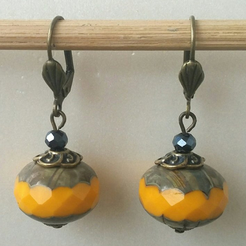 Boucles d'oreilles perles à facettes de bohème jaune orangé verre tchèque 