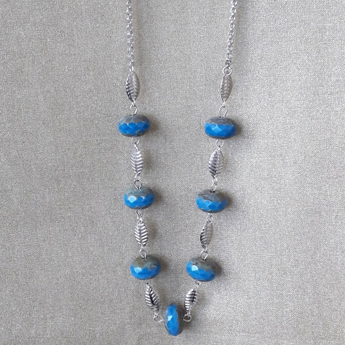 Sautoir/collier perles de bohème bleu argenté en verre tchèque