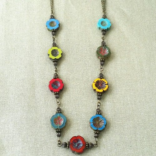 Sautoir/collier perles fleurs hawaïennes multicolores chaîne bronze