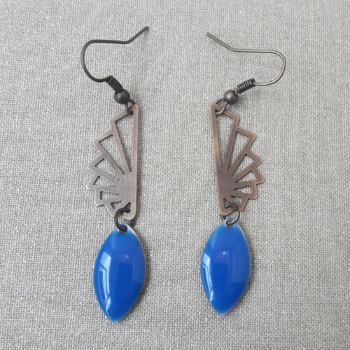 Boucles d'oreilles connecteur bronze sequin émaillé bleu électrique 