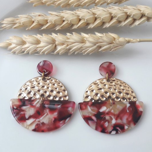 Boucles d'oreilles demi lune en acétate de cellulose écaille de tortue rouge-blanc, sequin martelé doré