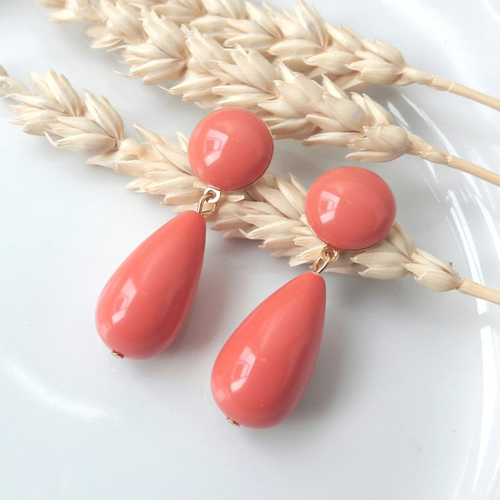 Boucles d'oreilles agate - gouttes en résine corail - esprit vintage