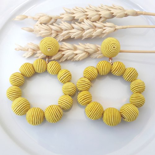 Boucles d'oreilles gabrielle (petit modèle) créoles perles fil coton jaune - esprit vintage
