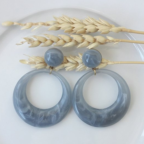 Boucles d'oreilles eva - pendentif cercle évidé bleu gris marbré - esprit vintage