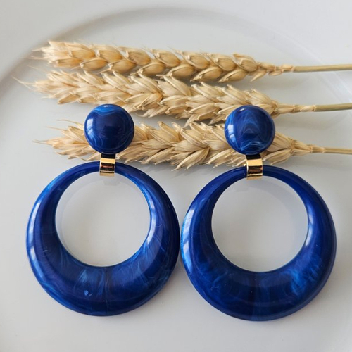 Boucles d'oreilles eva - pendentif cercle évidé bleu marine marbré - esprit vintage