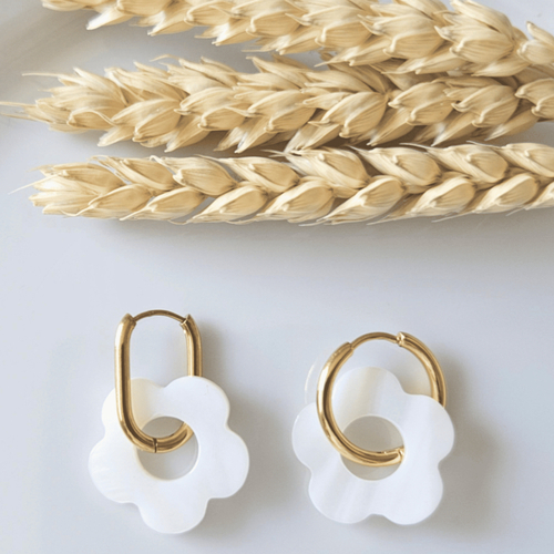 Boucles d'oreilles lys nacre - pendentifs fleurs + créoles