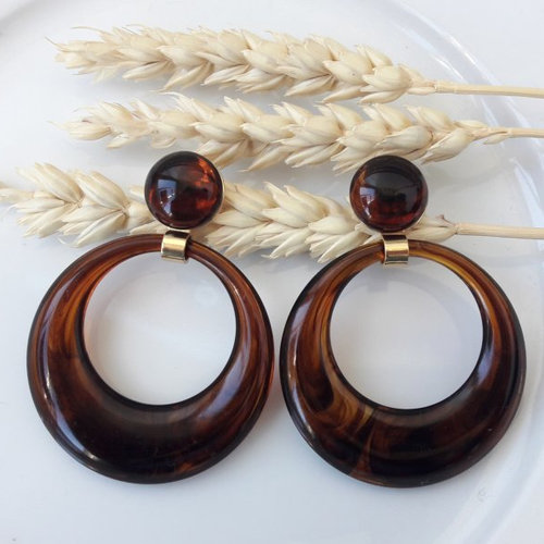 Boucles d'oreilles eva - pendentif cercle évidé ambre marbré - esprit vintage