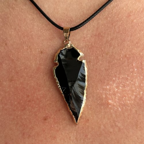 Collier en pointe d’obsidienne noire
