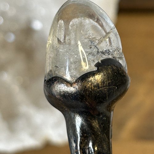 Baguette en bois et en cristal de roche