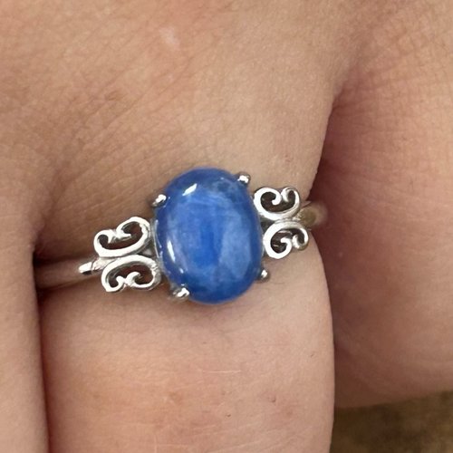 Bague en cyanite bleu réglable et en acier