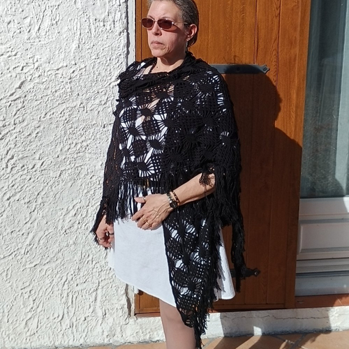 Etole châle mariage cocktail réception crochet fait main black sun 260cm dentelle noire shawl coton acrylique chic élégant soirée boho