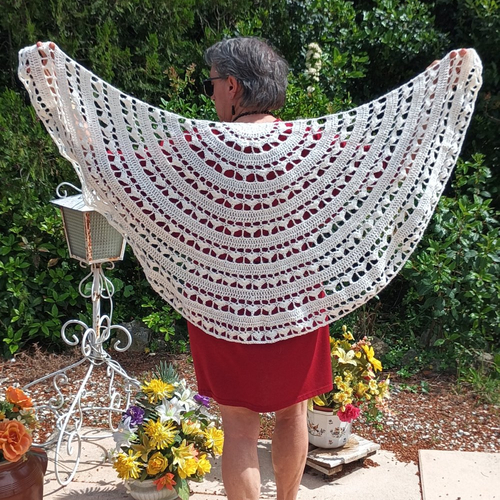 Châle etole mariage ivory moon demi lune crochet pièce unique cachemire alpaga mohair dentelle luxe réception soirée chic cadeau