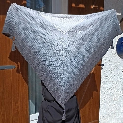 Châle étole mariage crochet dégradé gris blanc, accessoire élégant style boho chic, cérémonie soirée femme