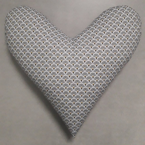 Coussin coeur éventails gris - décoration ou post mastectomie (cancer du sein)