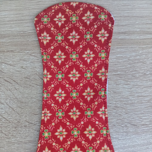 Protège-slip lavable sans ailette - rouge avec fleurs - fait main