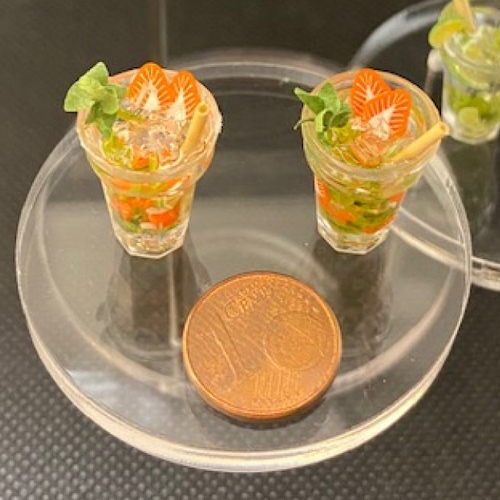 Cocktail mojito miniature, maison de poupée mojito fraise, menthe, glaçons
