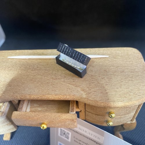 Bijoux miniature pour poupée et miniature 1/12eme dans son écrin