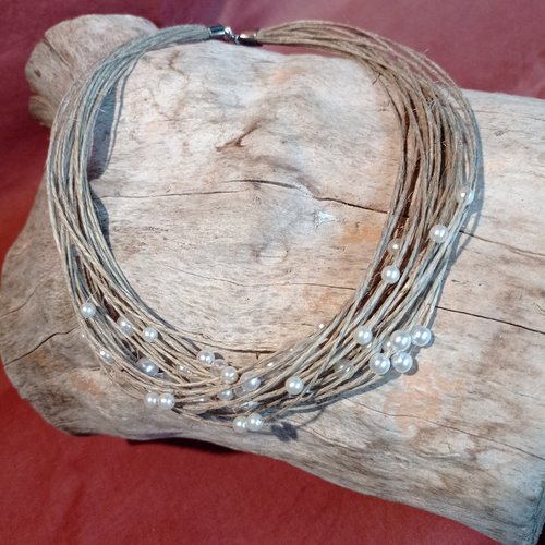 Collier "petite constellation blanche" en lin naturel et perles nacrées