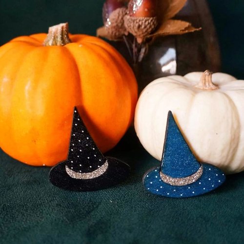 Broche chapeau de sorcière