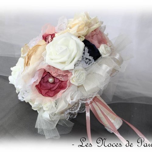 Bouquet de mariée ivoire, rose poudré et marine eternel version 2