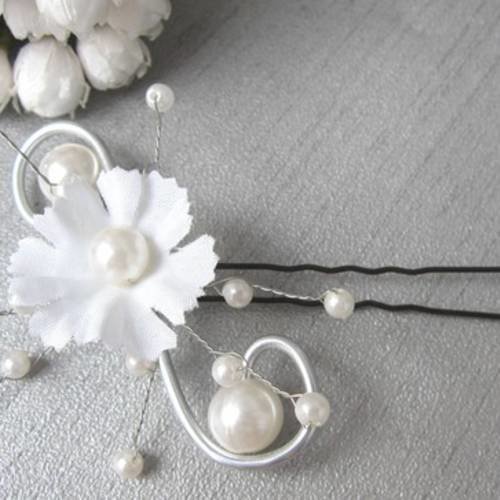 Barrette blanc et fleur bijou mariage 