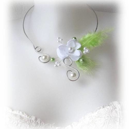 Collier fleur blanc et vert nacré scarlett plumes mariage v3 