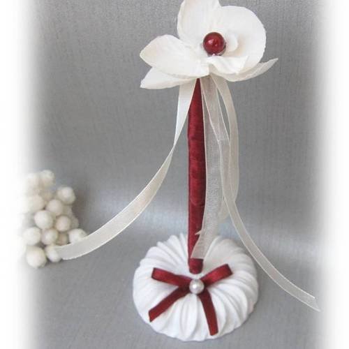 Porte stylo mariage ivoire et bordeaux orchidée 