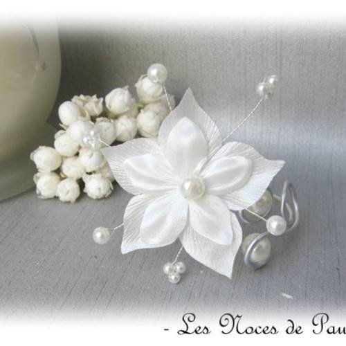 Bracelet mariage ivoire fleurs de satin nina