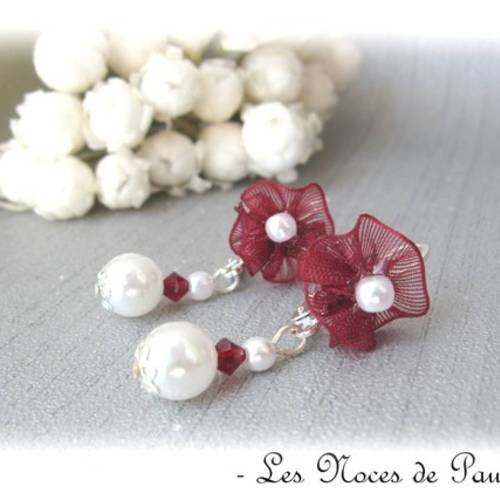 Boucles d'oreille bordeaux et blanc daisy