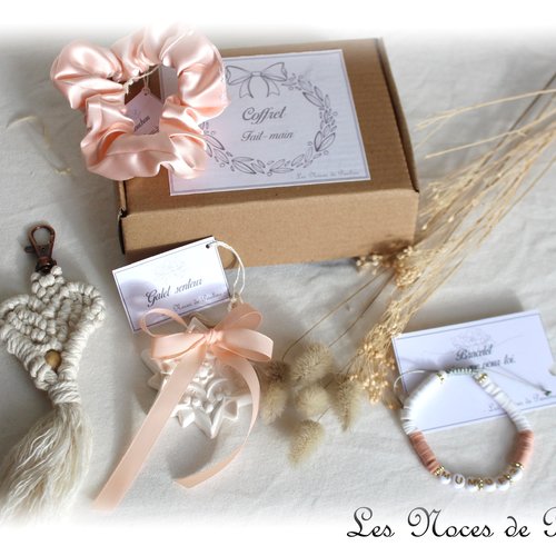 Coffret cadeau de noël – spécial mamans & femmes douceur, box cadeau femme 4 pièces