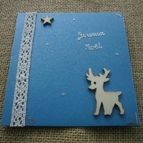 Carte carrée double  "joyeux noël"  , coloris turquoise , décors étoile et petit cerf en bois + enveloppe assortie