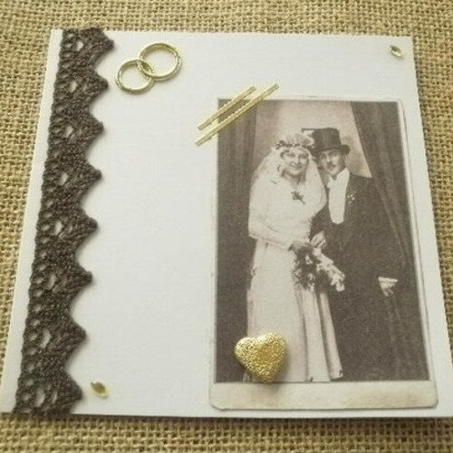 Carte carrée double , coloris blanc  , décors "mariage  vintage" + enveloppe assortie