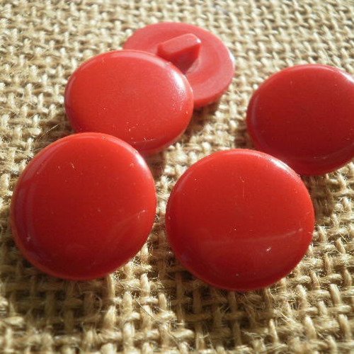 Lot de 5 boutons ronds  en  plastique , coloris rouge , diamètre 19 mm