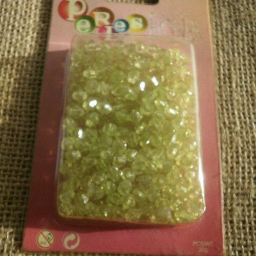Lot de  20g de perles toupies à facettes , en plastique vert , taille 6 x 4 mm