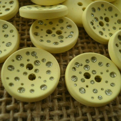 Boutons ronds x 2 en plastique , coloris  jaune et argenté  , diamètre  15 mm 