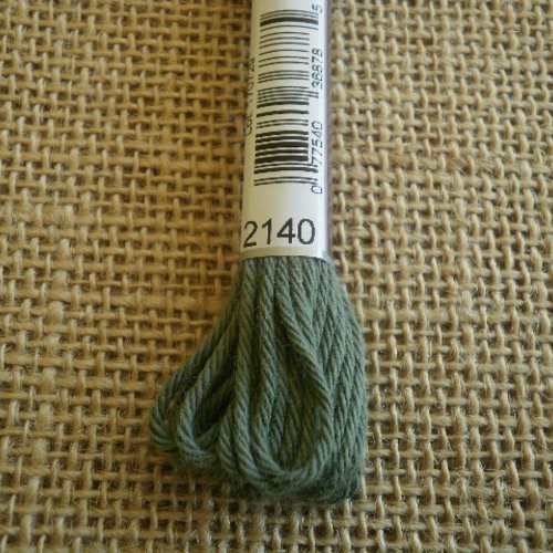Echevette de coton à canevas retors dmc , numéro 4 , coloris 2140  kaki 