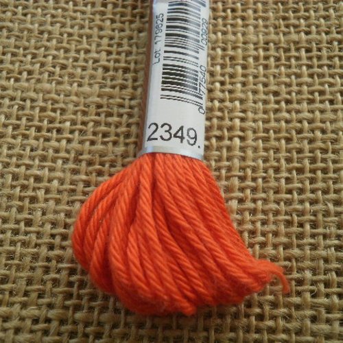 Echevette de coton à canevas retors dmc , numéro 4 , coloris 2349 orange vif 