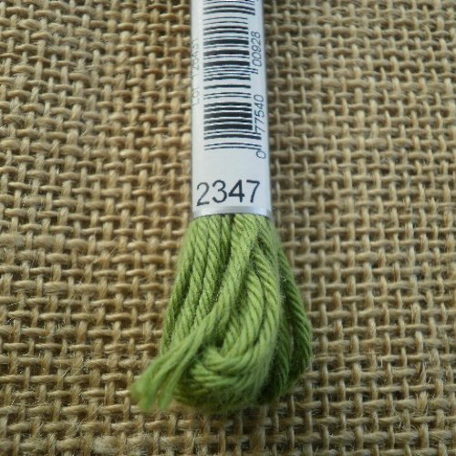 Echevette de coton à broder  retors dmc , numéro 4 , coloris 2347  vert 