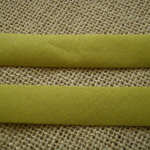 Biais x 2 mètres en coton , coloris vert pistache , largeur 2 cm