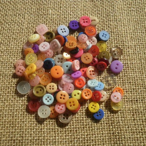 Lot (14) de 100 petits boutons en plastique  , coloris et modèles variés