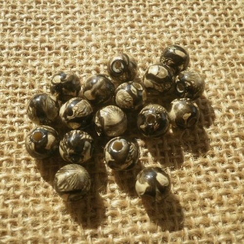 Lot de 17 perles rondes en synthétique , coloris beige paille à motifs noirs , diamètre 0,8 cm