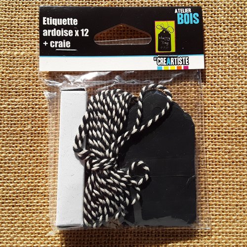 Sachet de 12 étiquettes ardoises + craie + cordon noir et blanc , taille  8 x 4,5 cm
