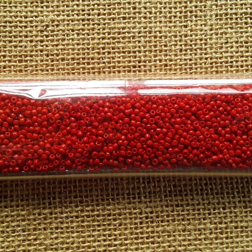 Sachet de 45 grammes de perles rocailles 2 mm , coloris rouge