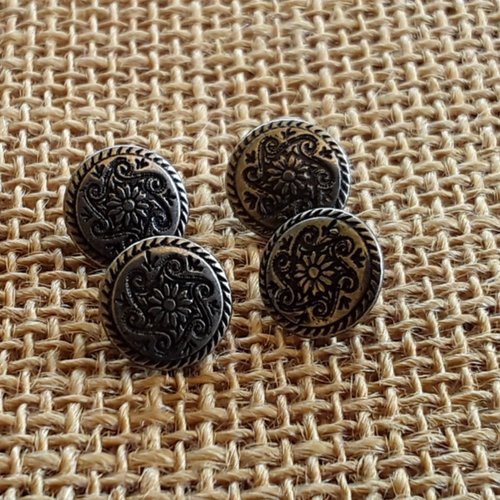 Lot de 4 boutons en métal  argenté  avec un motif  fleuri , diamètre 12 mm