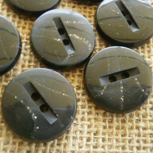 Lot de 7 boutons ronds à deux trous en plastique , coloris noir avec des touches pailletées  , diamètre 23 mm