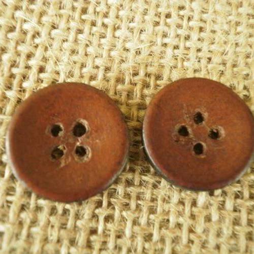 Boutons ronds à quatre trous en cuir marron , diamètre 18 mm 